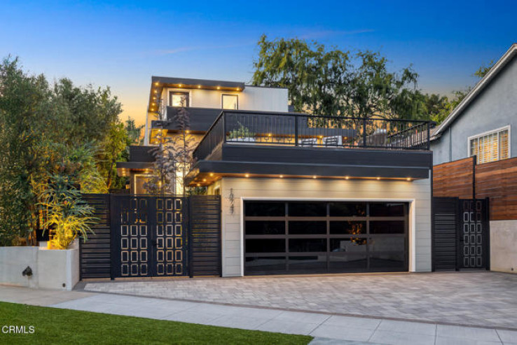 4 Bed Home for Sale in Studio City, California