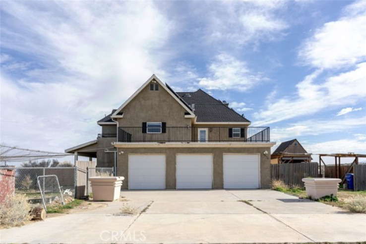 4 Bed Home for Sale in Palmdale, California