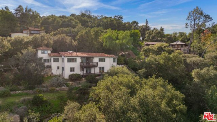 Residential Home in Topanga