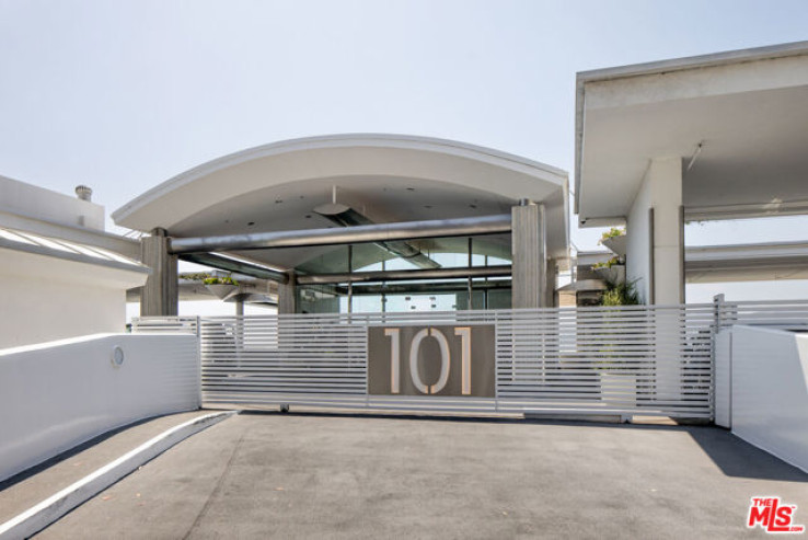 2 Bed Home for Sale in Santa Monica, California