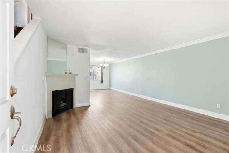 2 Bed Home for Sale in Lake Balboa, California