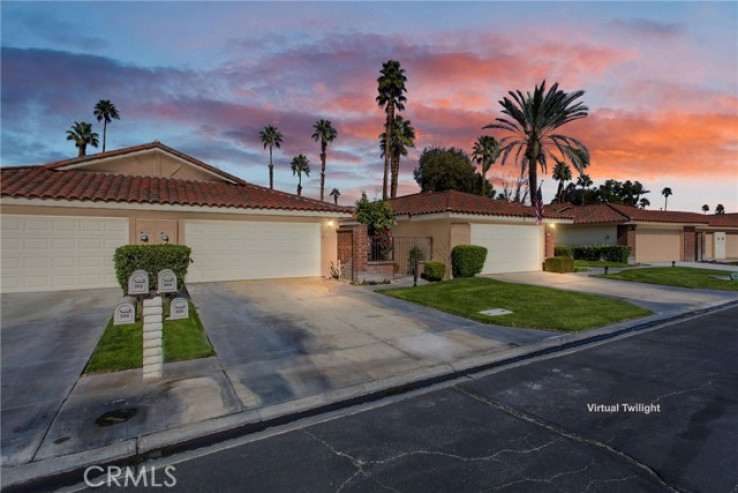 Residential Home in North Palm Desert