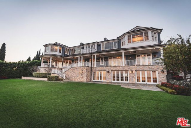 8 Bed Home for Sale in Pacific Palisades, California