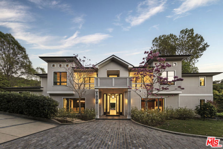 8 Bed Home for Sale in Los Angeles, California