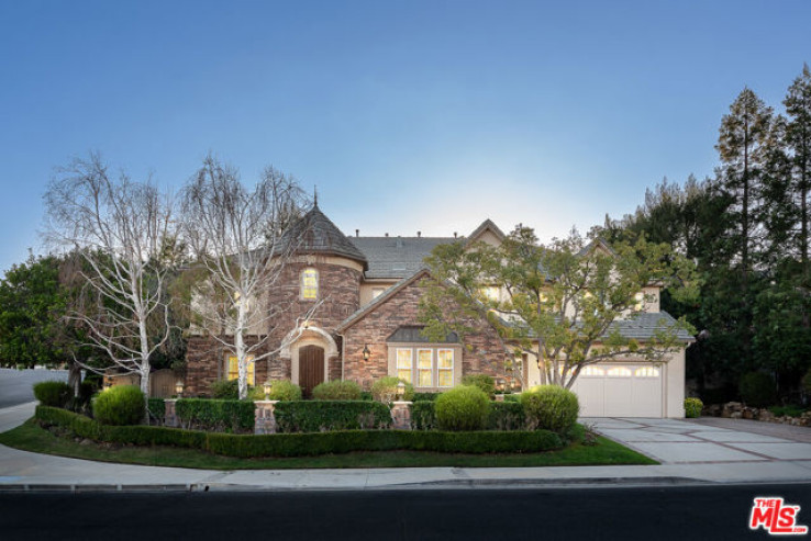 6 Bed Home for Sale in Calabasas, California