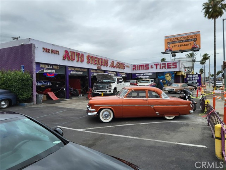 Commercial Sale in Los Angeles