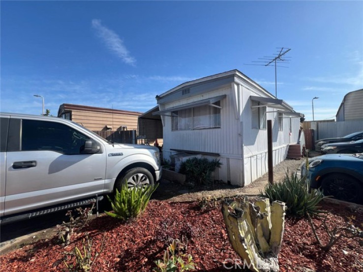 1 Bed Home for Sale in Costa Mesa, California