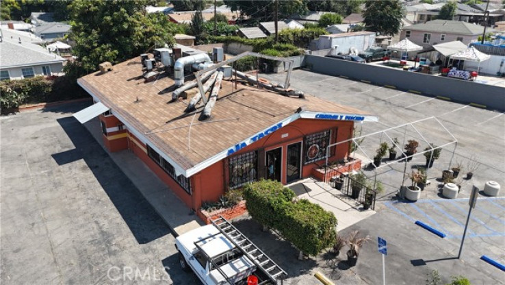Land in Compton S of Rosecrans, E of Alameda