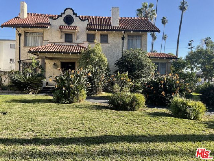 5 Bed Home for Sale in Los Angeles, California