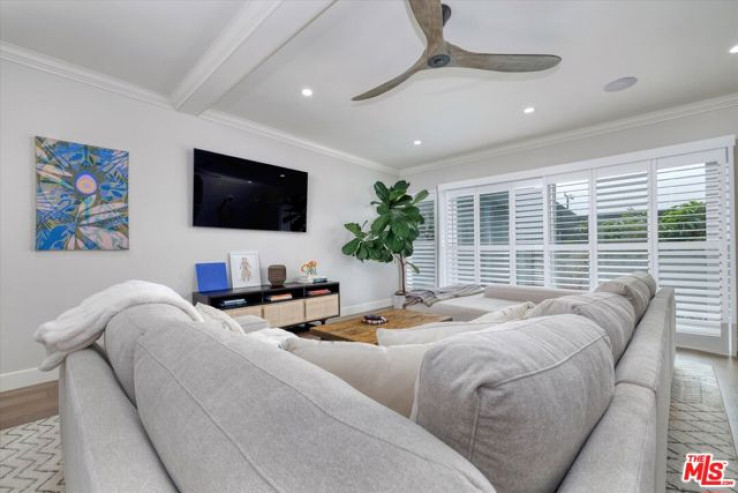 2 Bed Home for Sale in Santa Monica, California