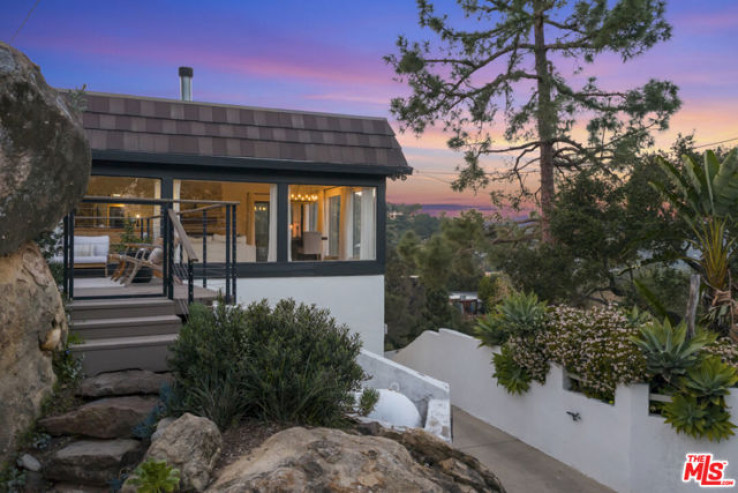 3 Bed Home for Sale in Topanga, California