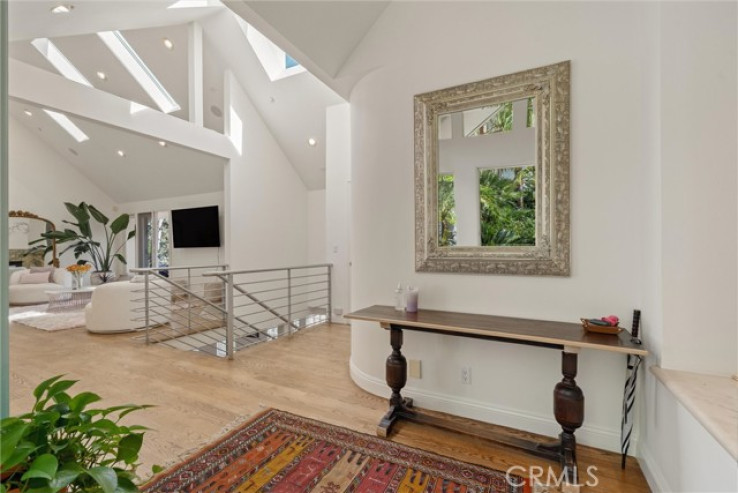 4 Bed Home for Sale in Hollywood Hills, California