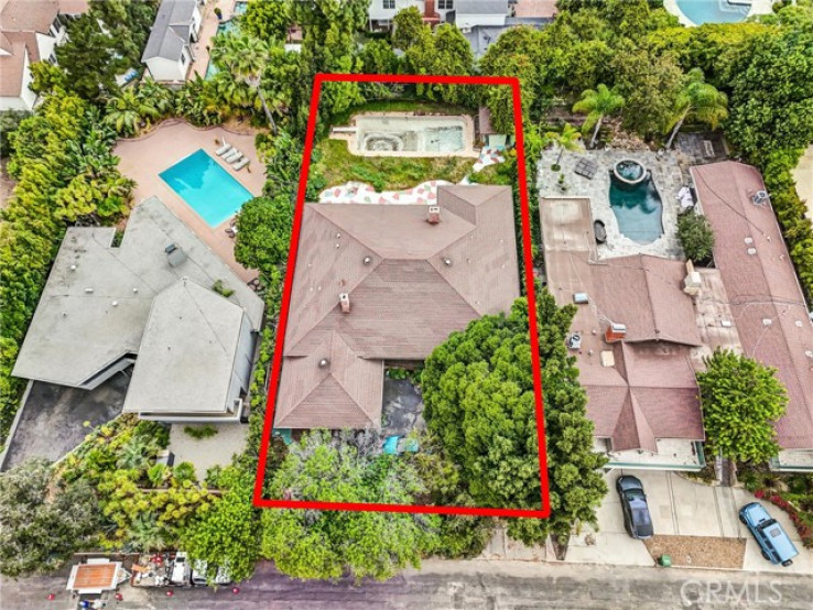 4 Bed Home for Sale in Los Angeles, California