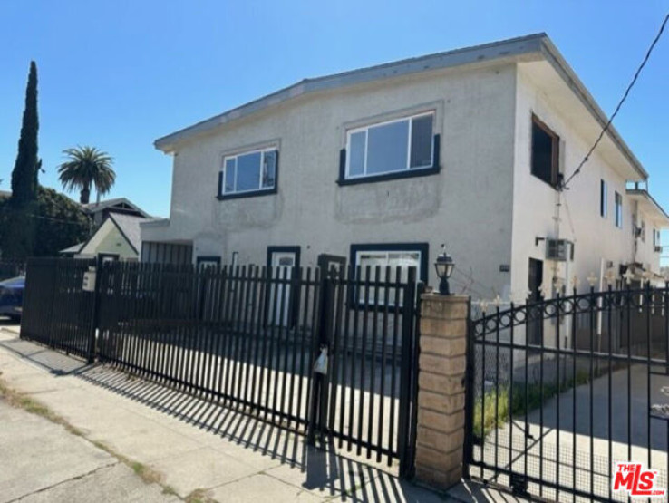 Residential Income in Los Feliz
