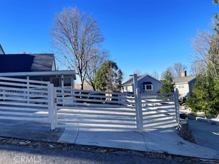 2 Bed Home for Sale in Lake Arrowhead, California