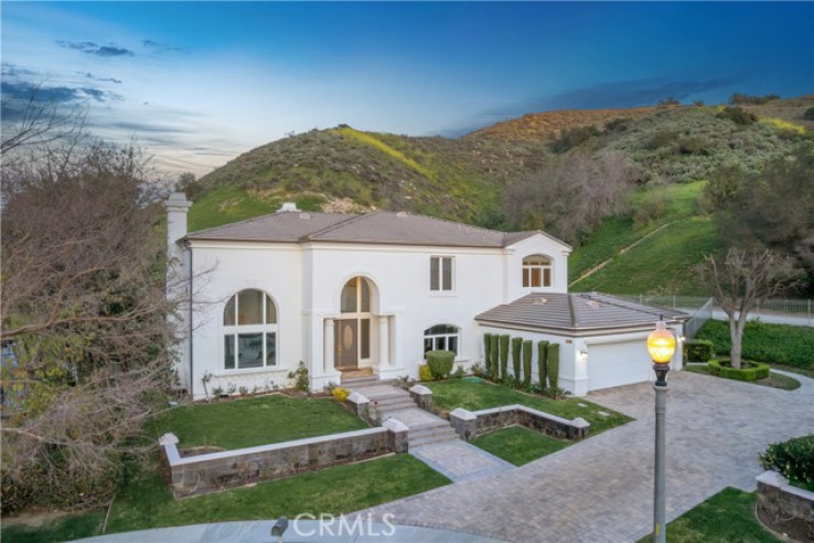 5 Bed Home for Sale in Calabasas, California