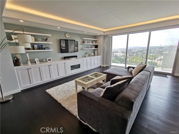 2 Bed Home for Sale in West Hollywood, California