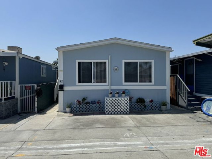 Residential Home in Compton S of Rosecrans, E of Alameda