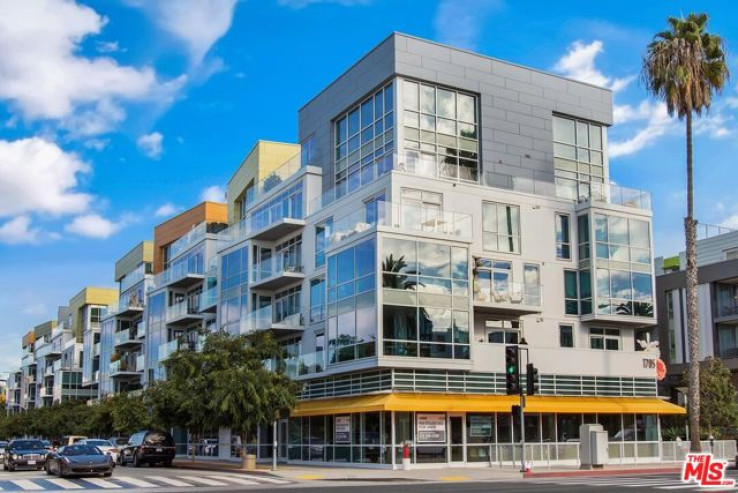 1 Bed Home for Sale in Santa Monica, California