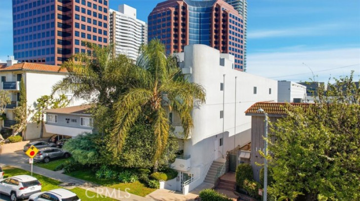 3 Bed Home for Sale in Los Angeles, California
