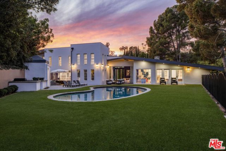 4 Bed Home for Sale in Beverly Hills, California