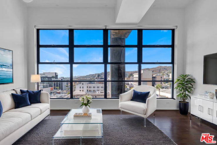 2 Bed Home for Sale in Los Angeles, California