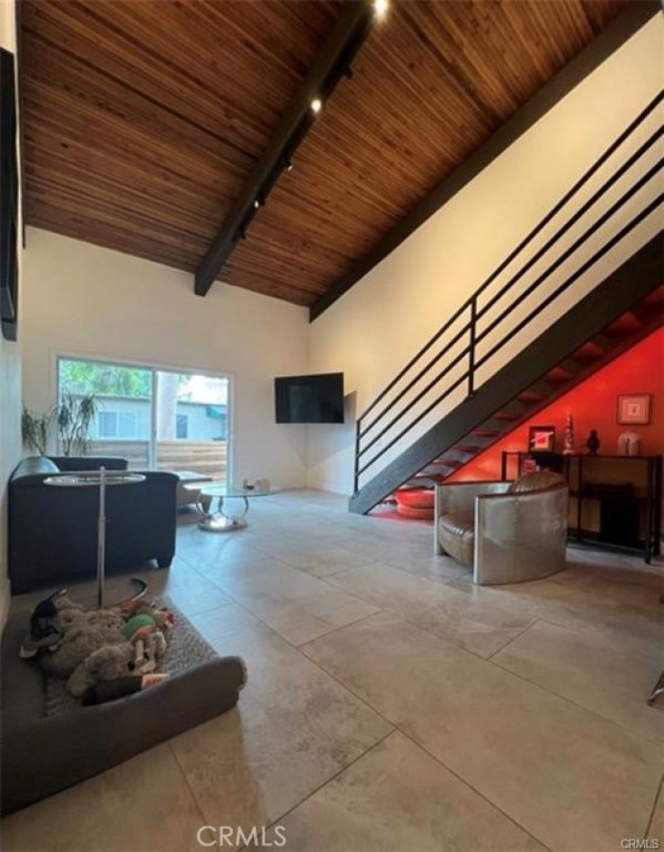 2 Bed Home for Sale in Encino, California