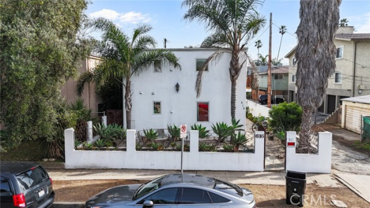  Income Home for Sale in Venice, California