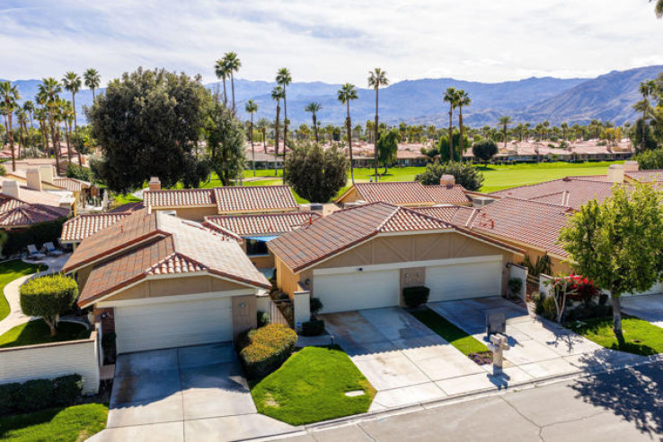 2 Bed Home for Sale in Palm Desert, California