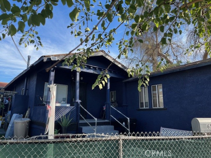  Income Home for Sale in Los Angeles, California