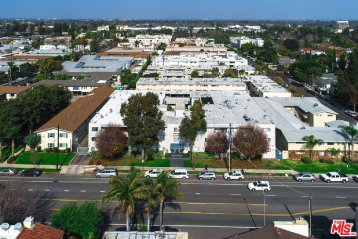  Income Home for Sale in Sherman Oaks, California