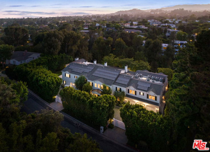 Residential Home in Brentwood
