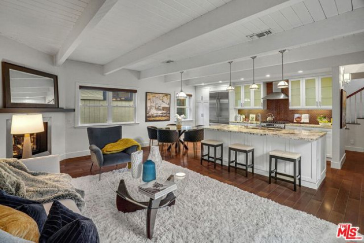 Residential Home in Bel Air - Holmby Hills