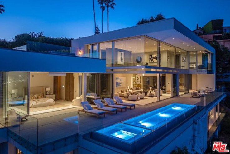4 Bed Home for Sale in Los Angeles, California