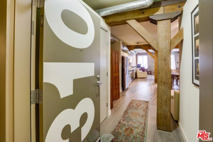 1 Bed Home for Sale in Los Angeles, California
