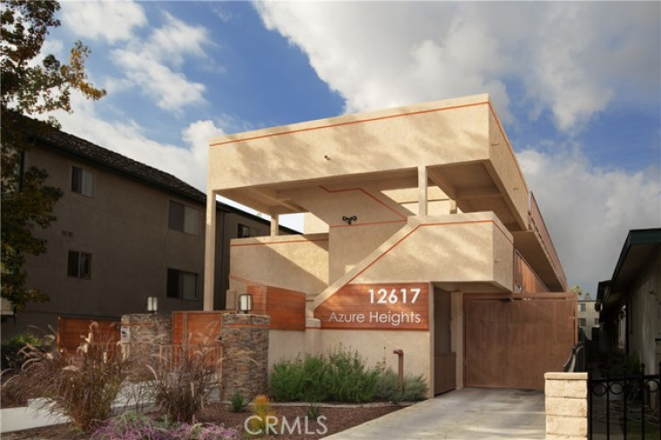  Income Home for Sale in Hawthorne, California