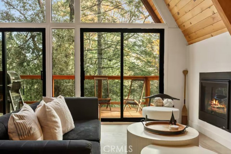2 Bed Home for Sale in Lake Arrowhead, California