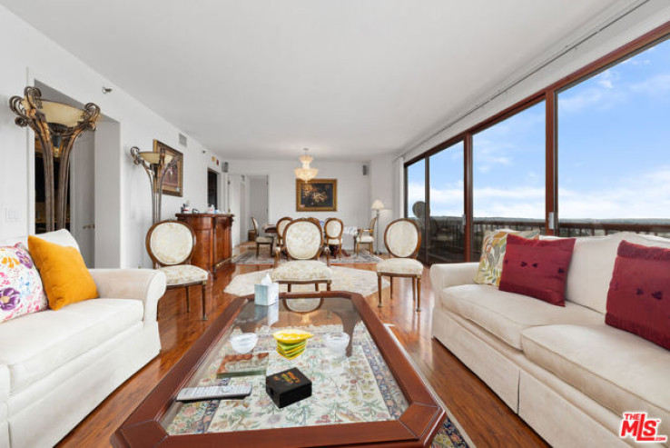 2 Bed Home for Sale in Los Angeles, California