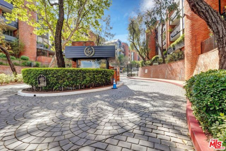 2 Bed Home for Sale in Encino, California
