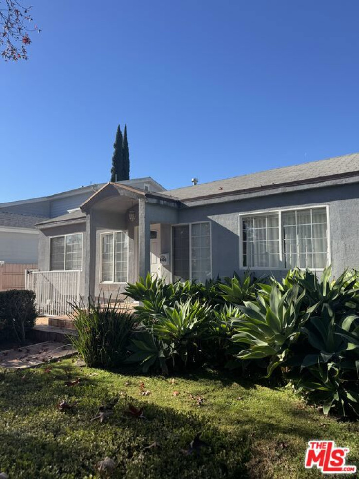 Residential Home in Sherman Oaks