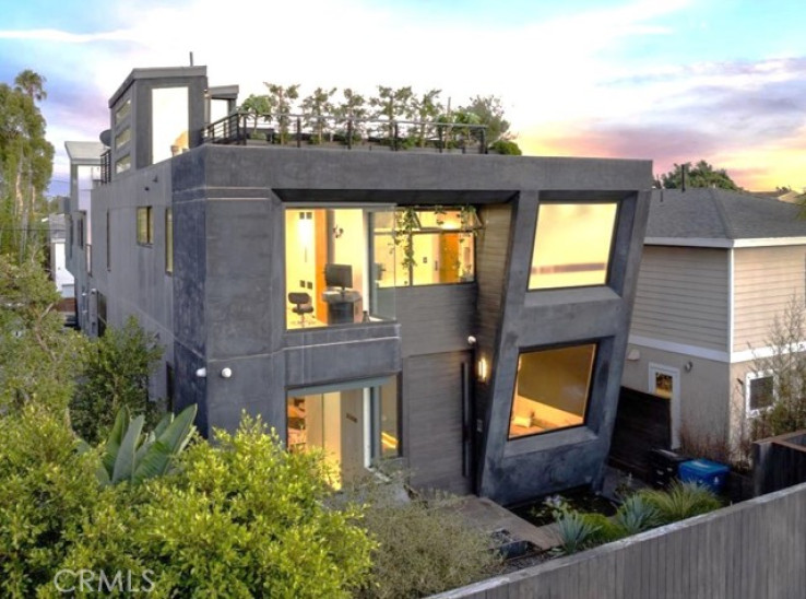 Residential Home in Venice