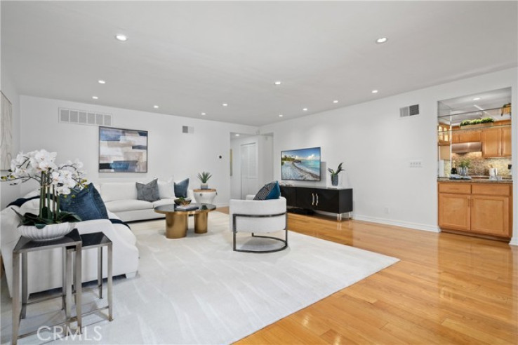2 Bed Home for Sale in Los Angeles, California