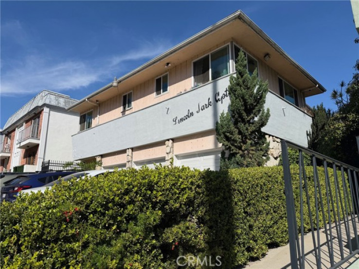  Income Home for Sale in Santa Monica, California