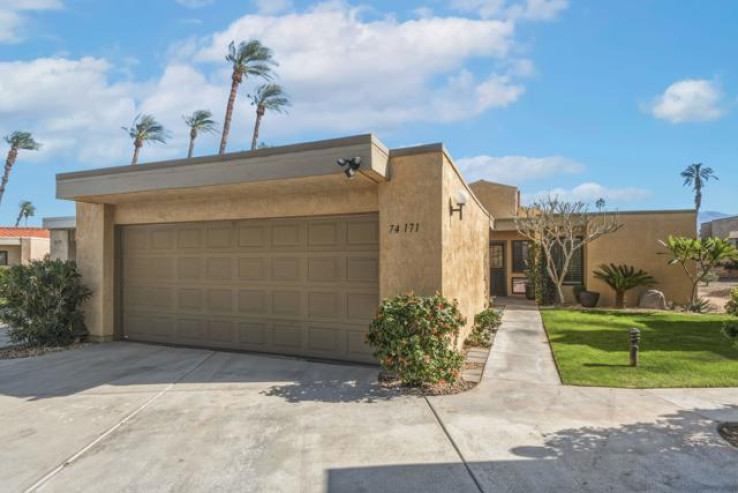 2 Bed Home for Sale in Palm Desert, California