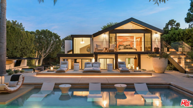 4 Bed Home for Sale in Malibu, California