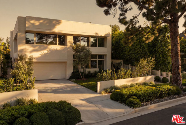 6 Bed Home for Sale in Santa Monica, California