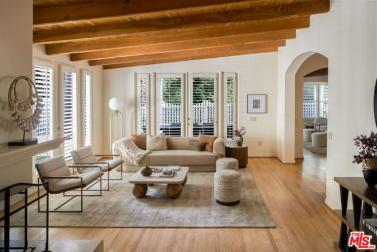 7 Bed Home for Sale in Los Angeles, California