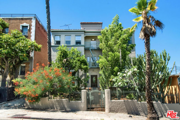 Residential Income in Mid-Wilshire