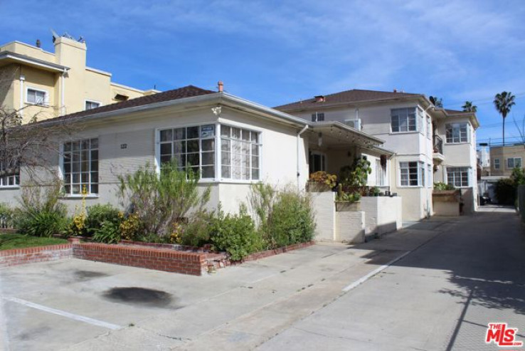 Residential Income in Mid-Wilshire