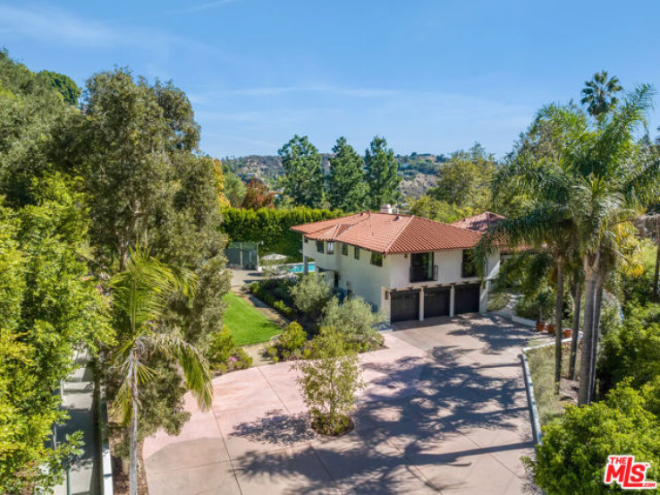 Residential Home in Sunset Strip - Hollywood Hills West